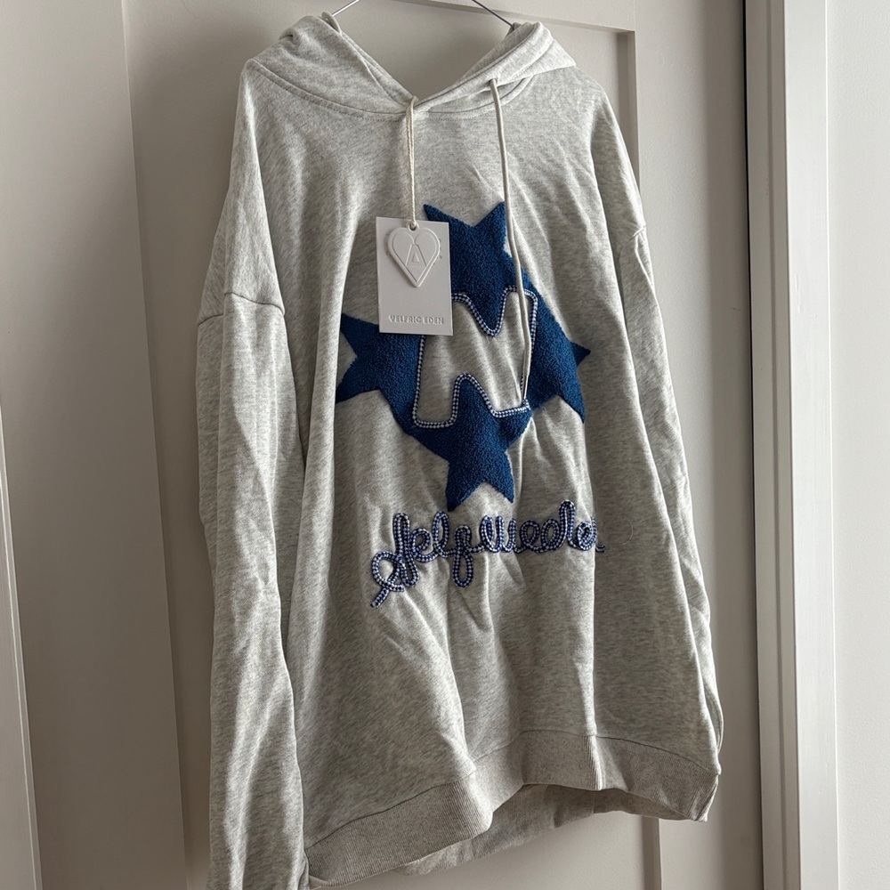 Aelfric Eden Gray Sweatshirt with Blue Star Accent